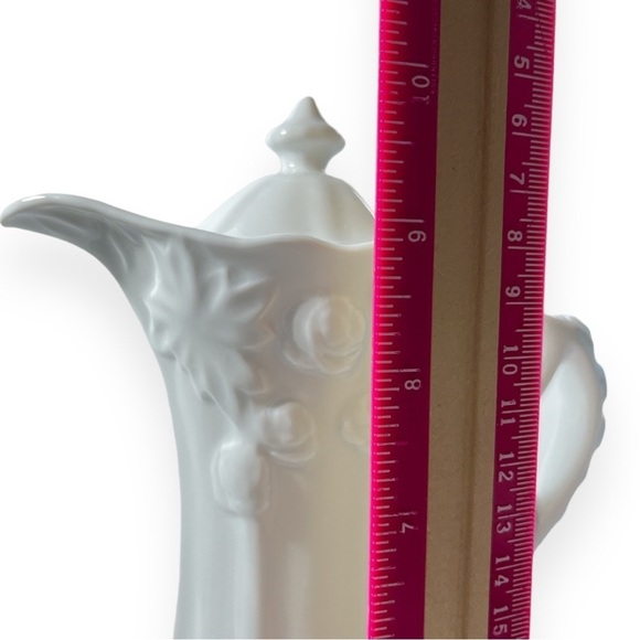 Kaldun‎ & Bogle White Coffee Chocolate Teapot with Lid Embossed Floral - Picture 5 of 5